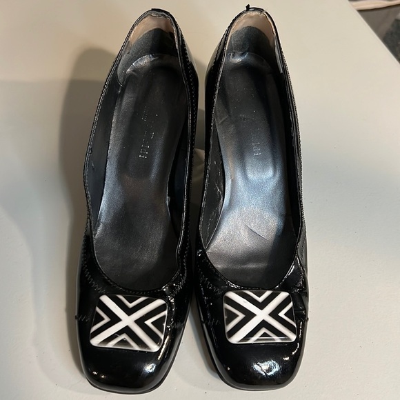 MASSIMO BALDI Black Patent Leather Shies with white and black buckle size 8.5 - Picture 1 of 9